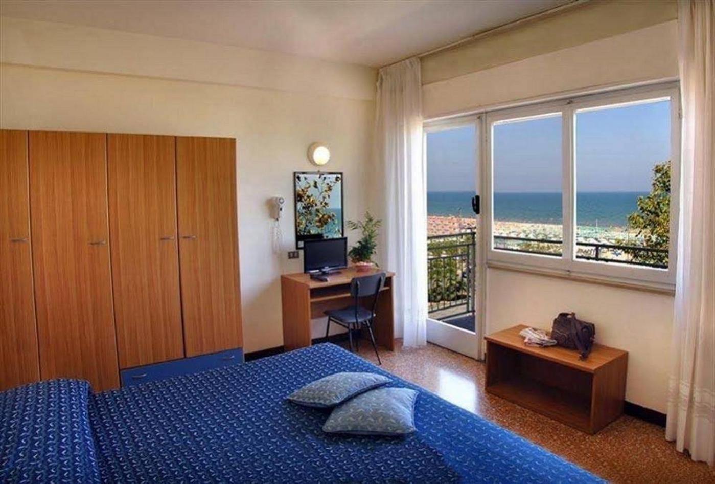 Hotel Los Angeles - Fronte Mare Riccione Exteriér fotografie